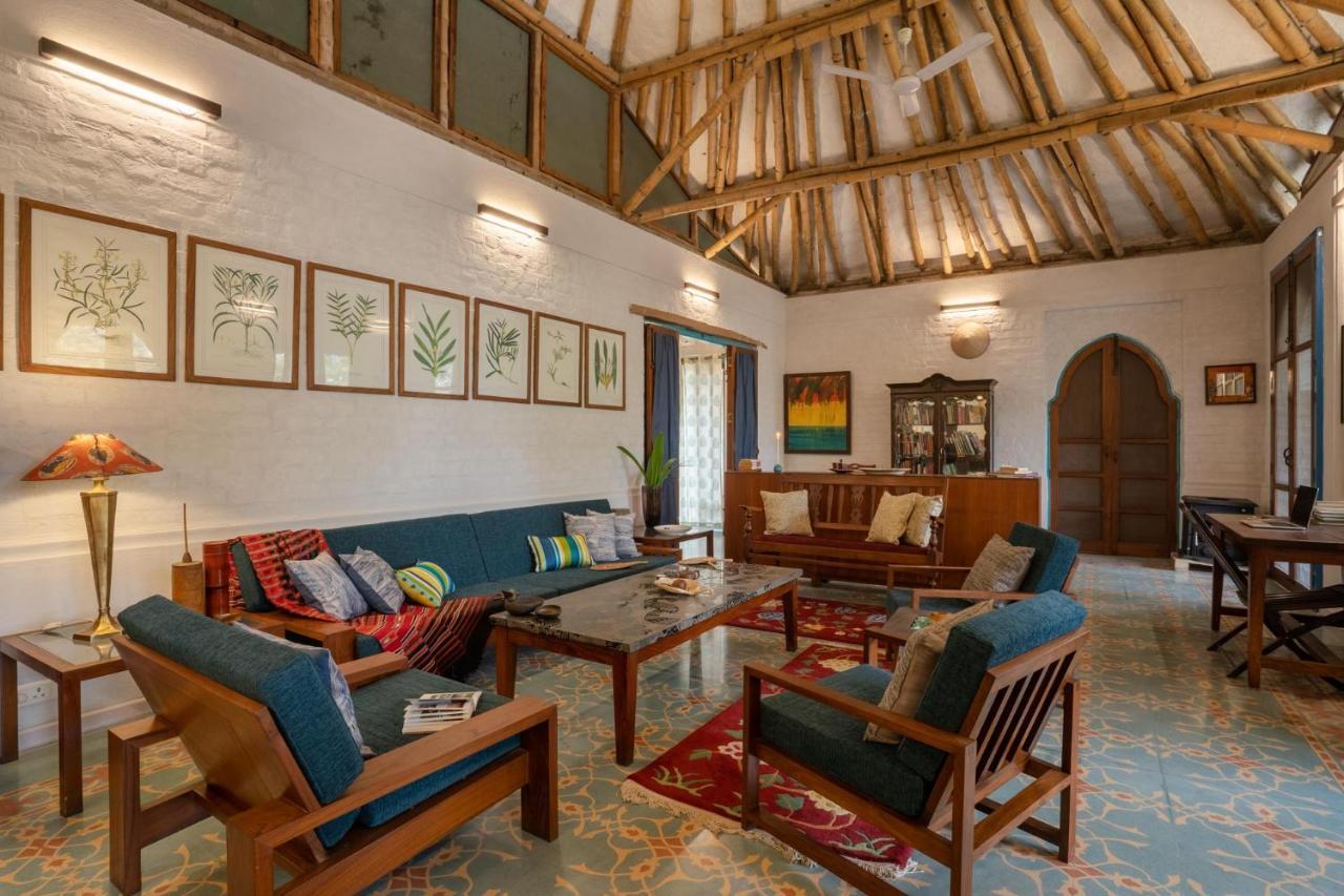 Lohonostays Bamboo House Sadhrana Bagh 古尔冈 外观 照片
